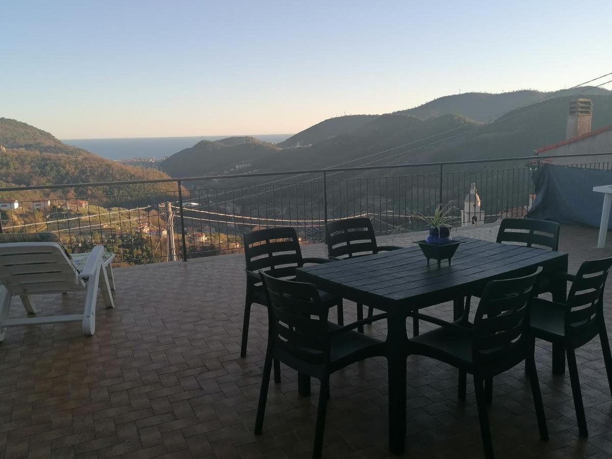 Casa Di Anna Bed & Breakfast Tovo San Giacomo Luaran gambar